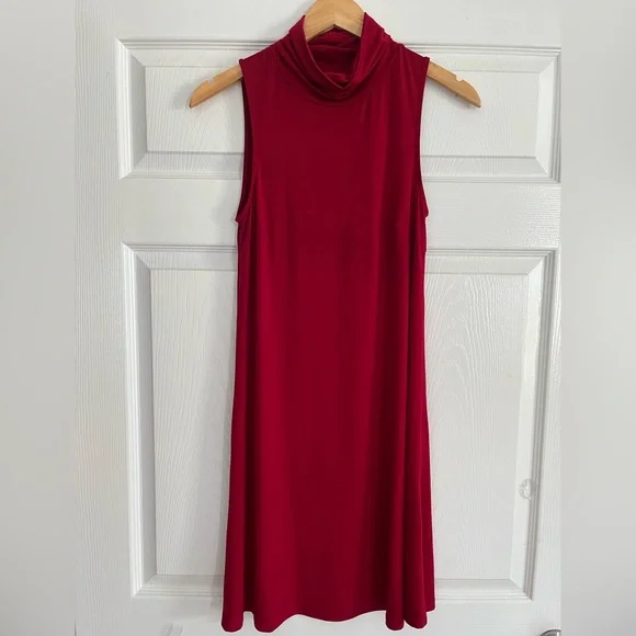 🌷Julie Brown dress Burgundy color turtleneck - Picture 1 of 9